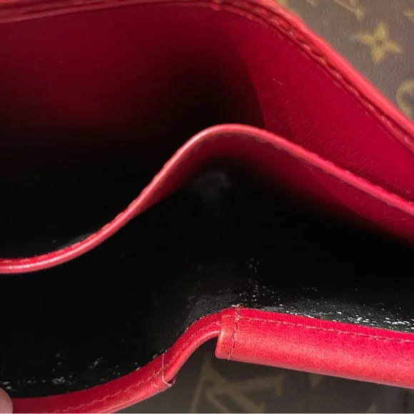 Louis Vuitton Red Epi Leather Bi-Fold Card Holder - Picture 4 of 6